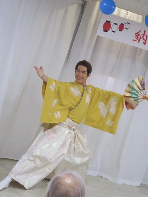 よっ、直道!!と掛け声がかかります!
