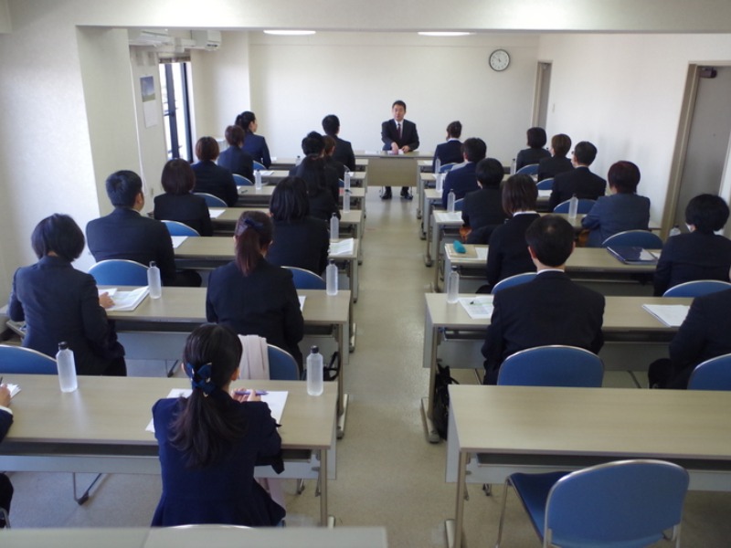 シルバーシティ 新入社員研修の様子